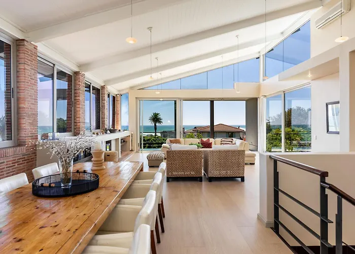 Ocean View Luxury Villa With Pool - Camps Bay